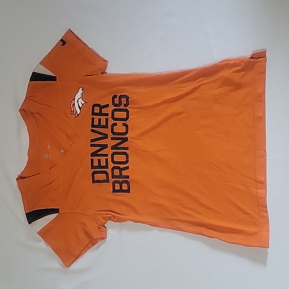 NFL women's top Denver Broncos Nike size Small